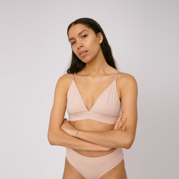EVERLANE + ORGANIC BASICS BRALETTE BUNDLE (3 BRAS FOR $60) - Picture 7 of 14